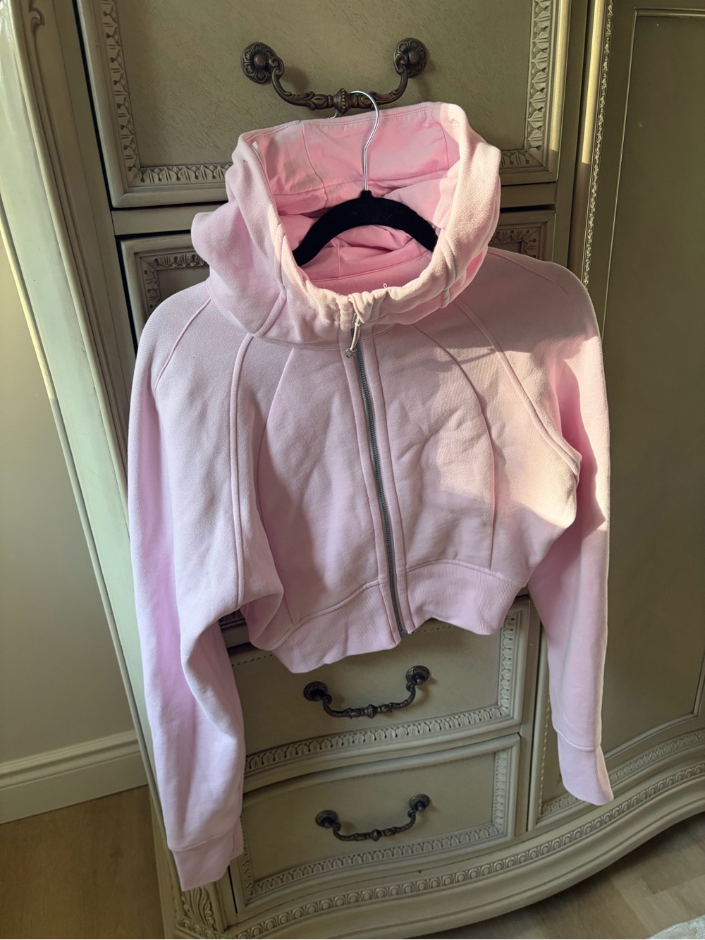 Lululemon Scuba Full-Zip Cropped Hoodie